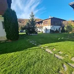 Villa Nikol #4 *